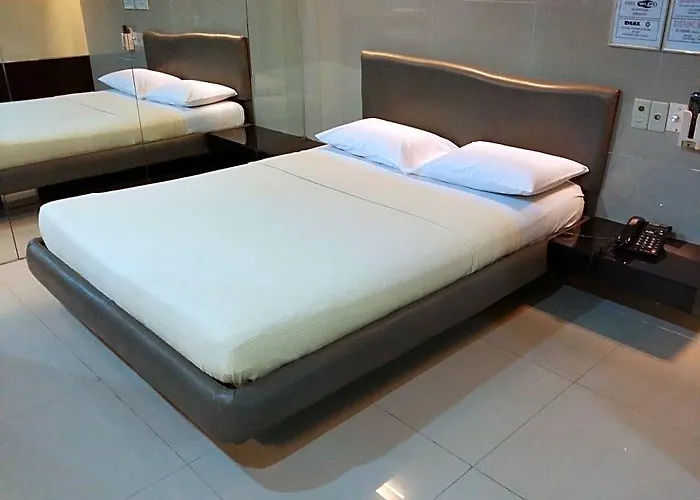 Daisy Drive Hotel Manila
