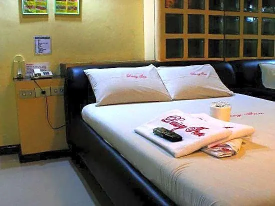 Hotel Daisy Drive Manila