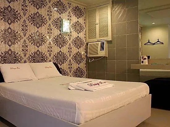 Hotel Daisy Drive Manila